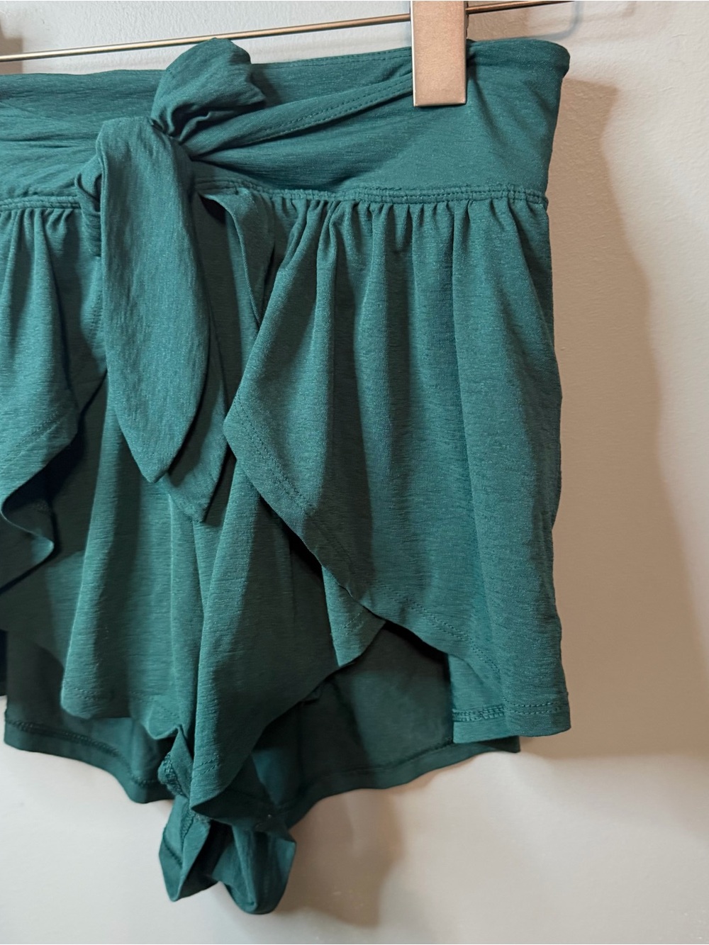 Free People Movement Take Five Short Skort in Empire Jewel. Size XS - Picture 5 of 14
